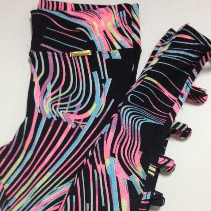 Calça Legging Fitness com Abertura nas Panturrilhas | LegATAQUE